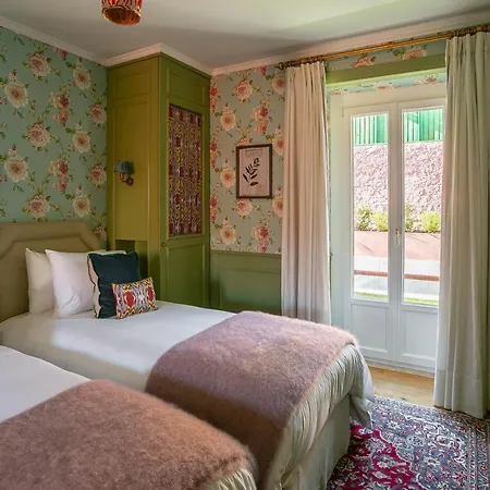 Guest house Rosegarden Essence Al - By Unlock Sintra