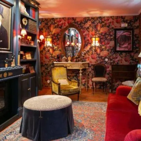 Rosegarden Essence Al - By Unlock Pensión Sintra