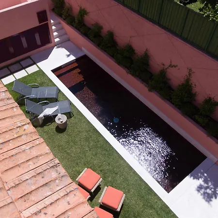 Rosegarden Essence - By Unlock 4* Sintra