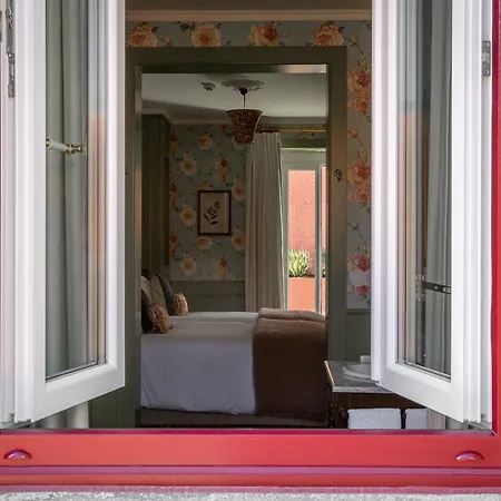 Rosegarden Essence - By Unlock