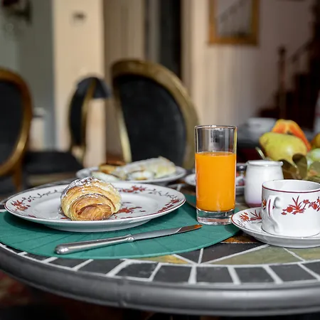 Rosegarden Essence - By Unlock 4*