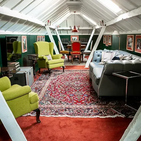 Rosegarden Essence - By Unlock 4*