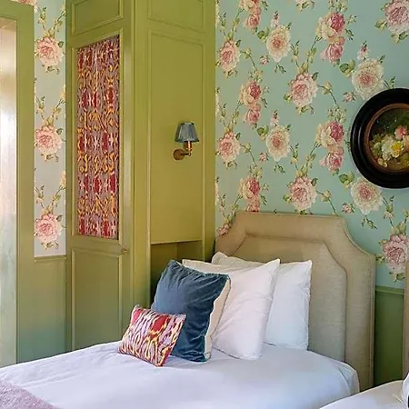 Rosegarden Essence Al - By Unlock 4* Sintra