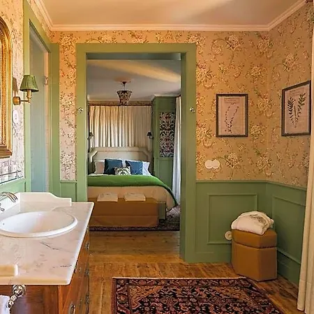Rosegarden Essence Al - By Unlock 4* Sintra